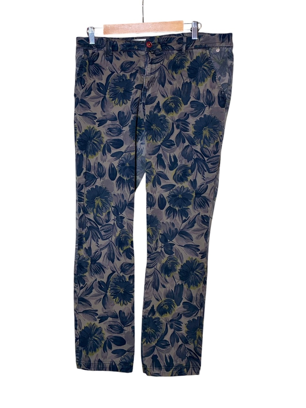 Pilcro & the Letterpress Floral Camo Print Hyphen Fit Straight Stretch Leg Jeans